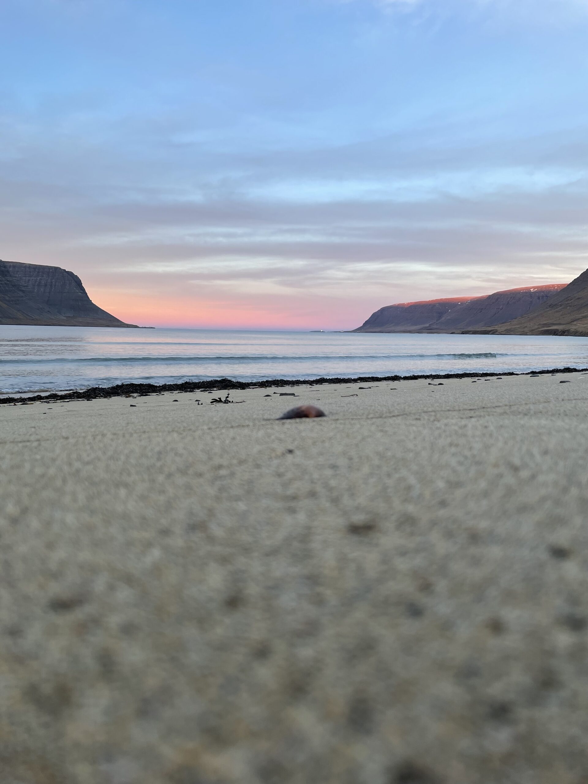 A,Beautiful,Morning,Beach,In,Tálknafjörður,Iceland